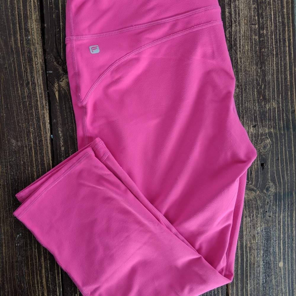Fabletics Lima capri bundle Size Large